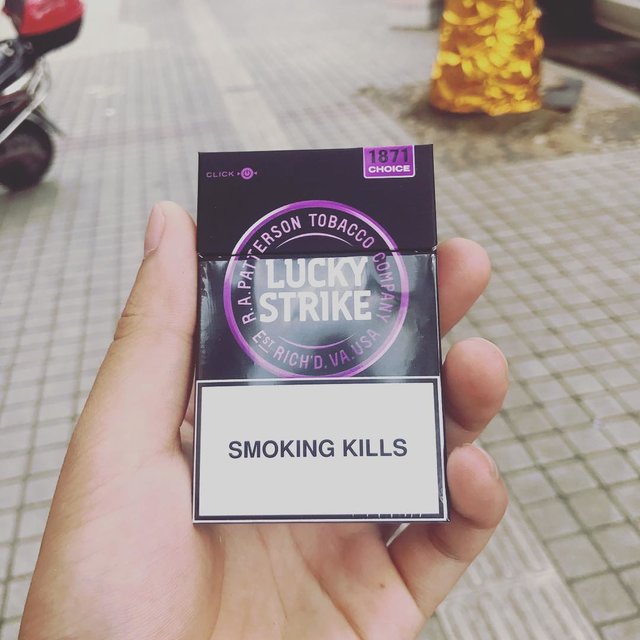 IM电竞官网|C罗超模女友大秀完美曲线 躺男模怀中展狂野(图2) IM电竞